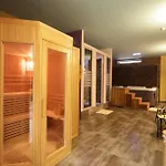 Hotel Adria Lejlighedshotel 3*