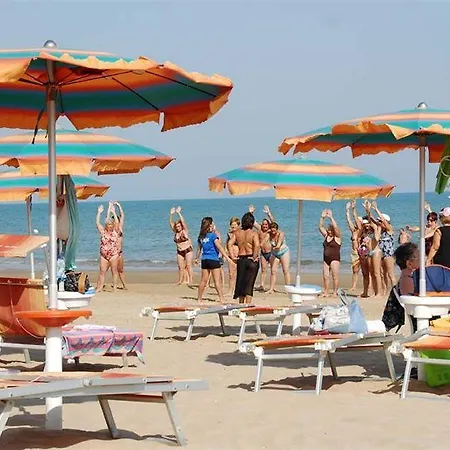 Apartmanhotel Hotel Adria Rodi Garganico