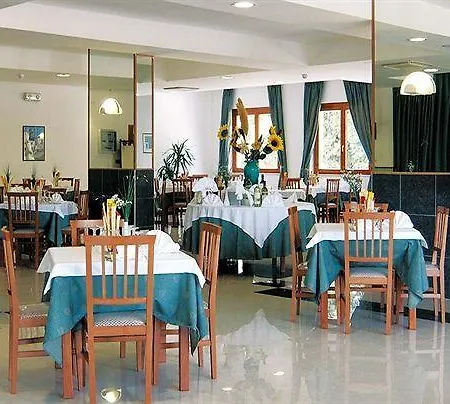 Apartmanhotel Hotel Adria 3*