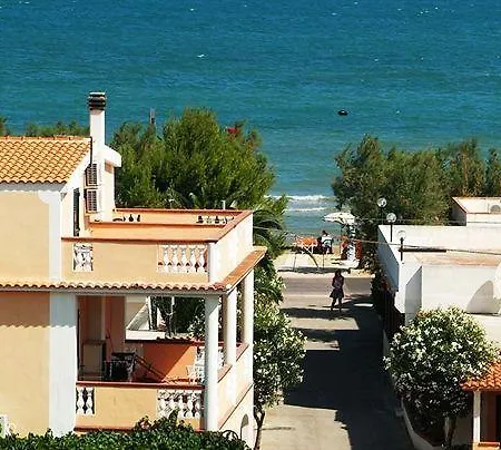 Hotel Adria Apartmanhotel 3*