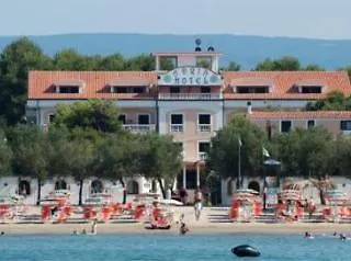 Apartmanhotel Hotel Adria Rodi Garganico